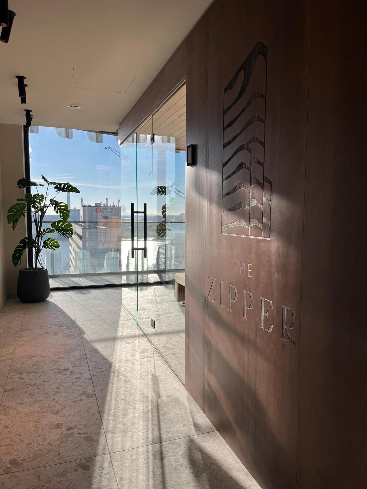 The Zipper Hotel Und Apartments Dusseldorf Exterior photo